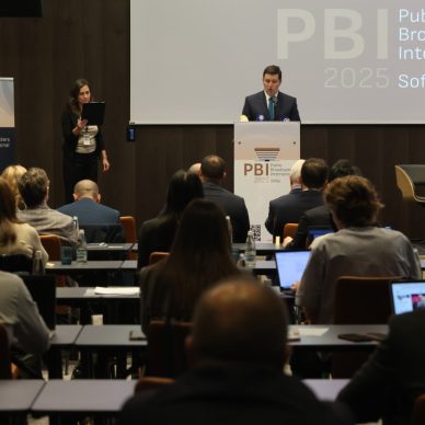 2c6b01548af669dae674a8aac4c7412d (1)