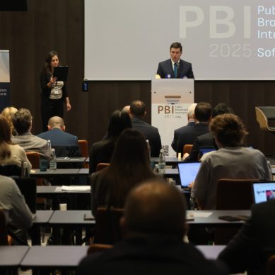 2c6b01548af669dae674a8aac4c7412d (1)